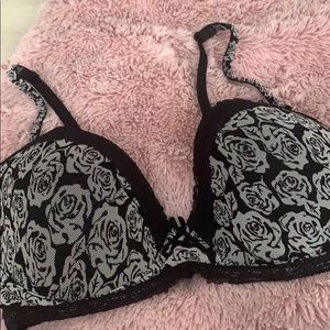NWT....MARILYN MONROE BRA
